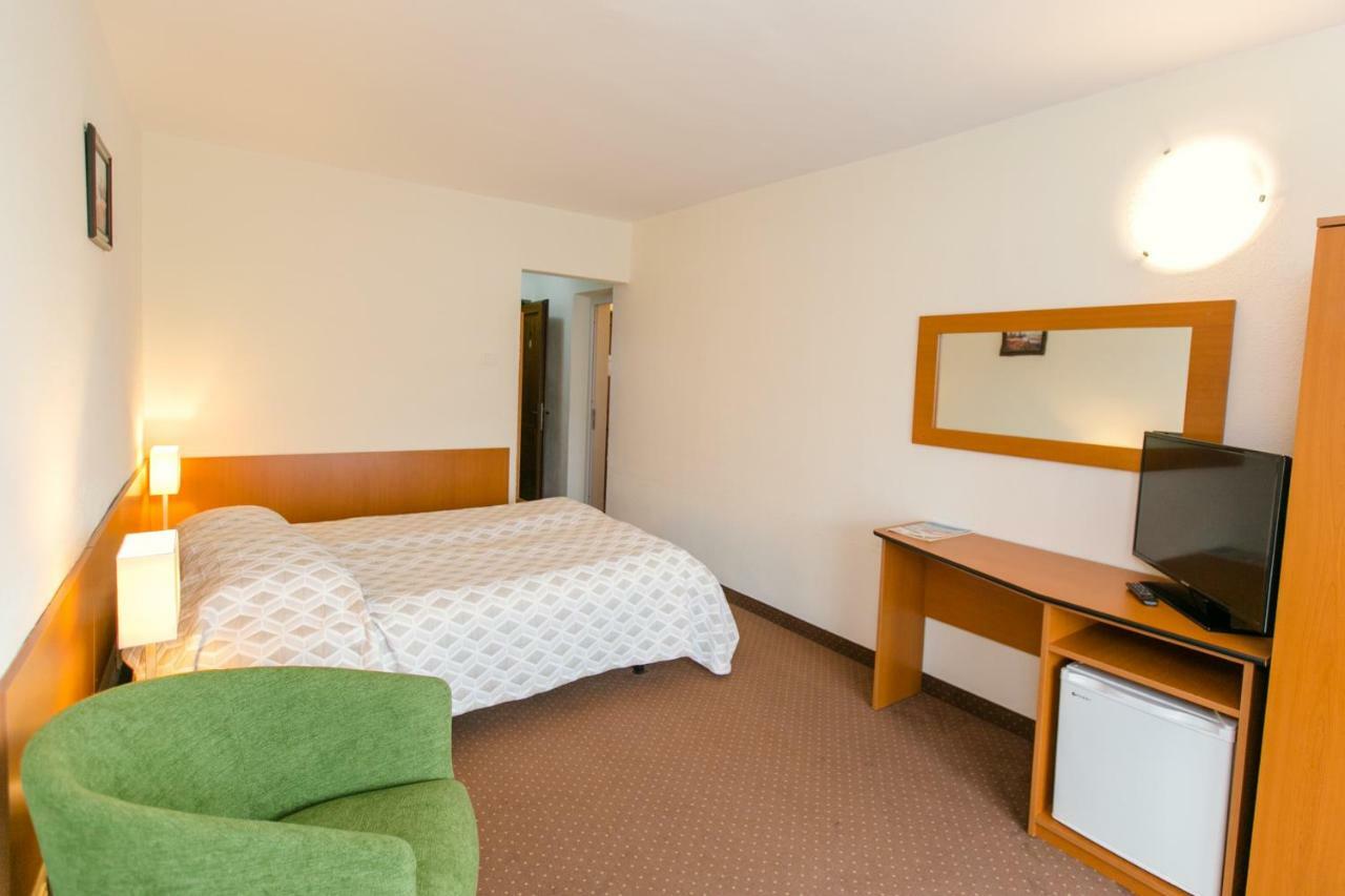 Hotel Poienita Băile Felix Dış mekan fotoğraf